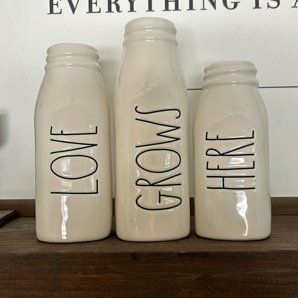 Rae Dunn love grows here bud vases